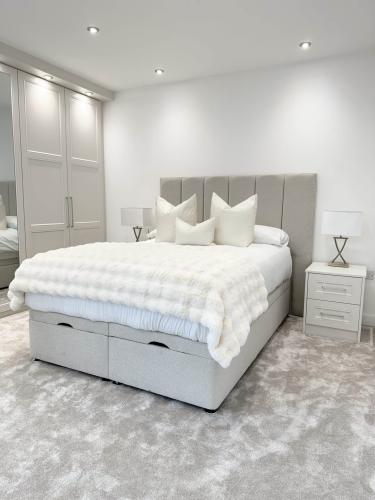 Elena Divan — Divan Beds handmade to order by Langham Furniture