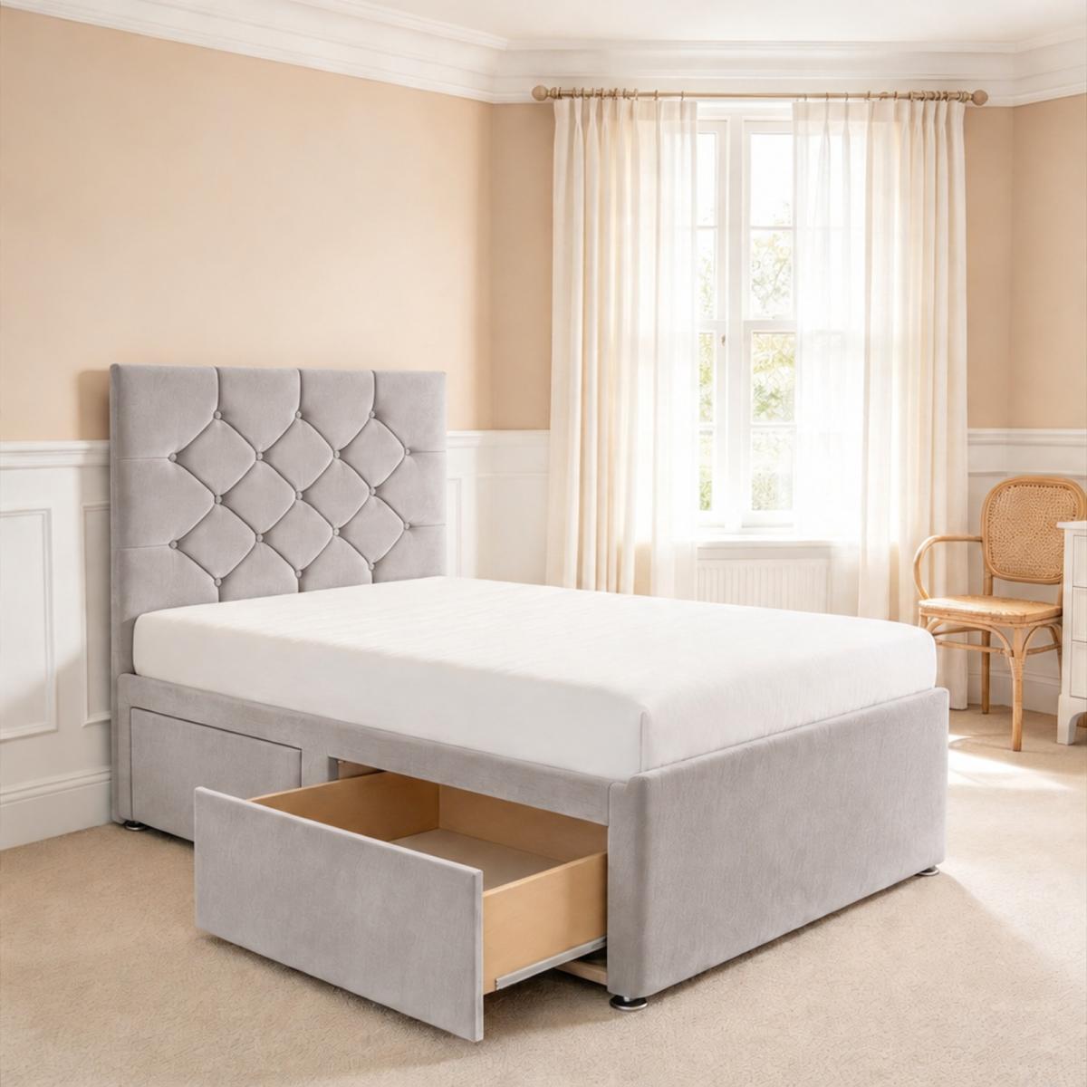 Thornbury Kids Chesterfield Divan Bed, view 15