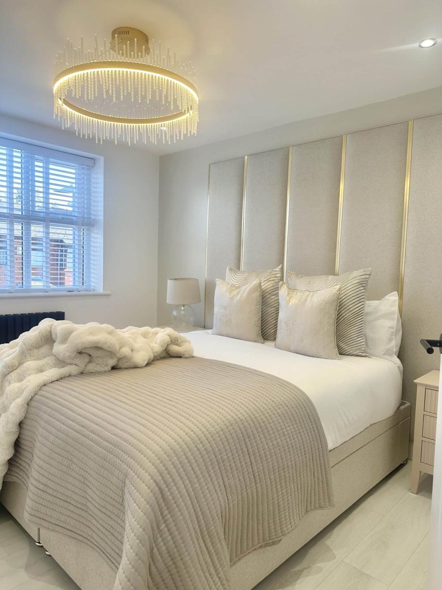Luxury Wall Panel Bed — Divan Beds handmade to order by Langham Furniture, image 3 of 6